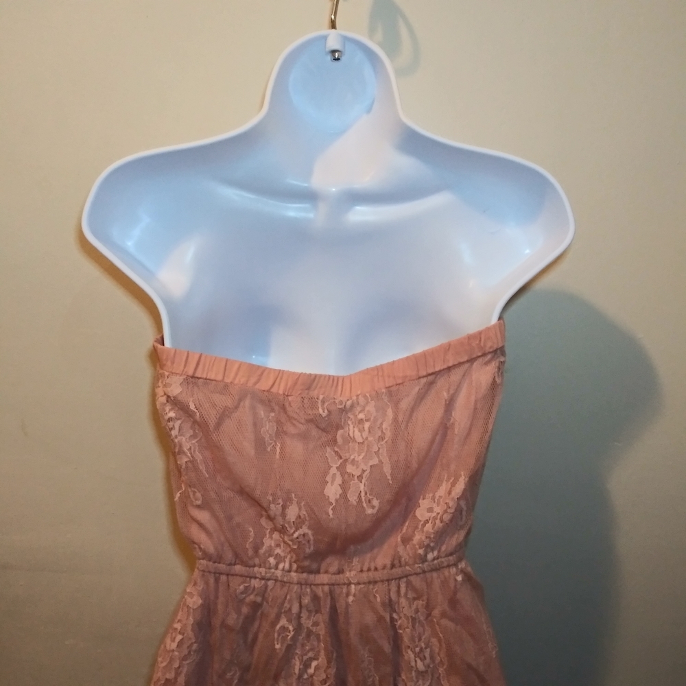Forever 21 Boho Festival Style Strapless Mauve Lace Mini Dress - Picture 6 of 10